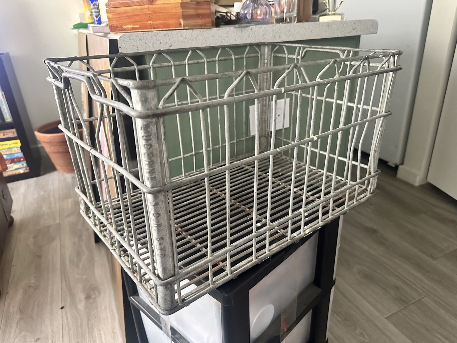 Milk crate