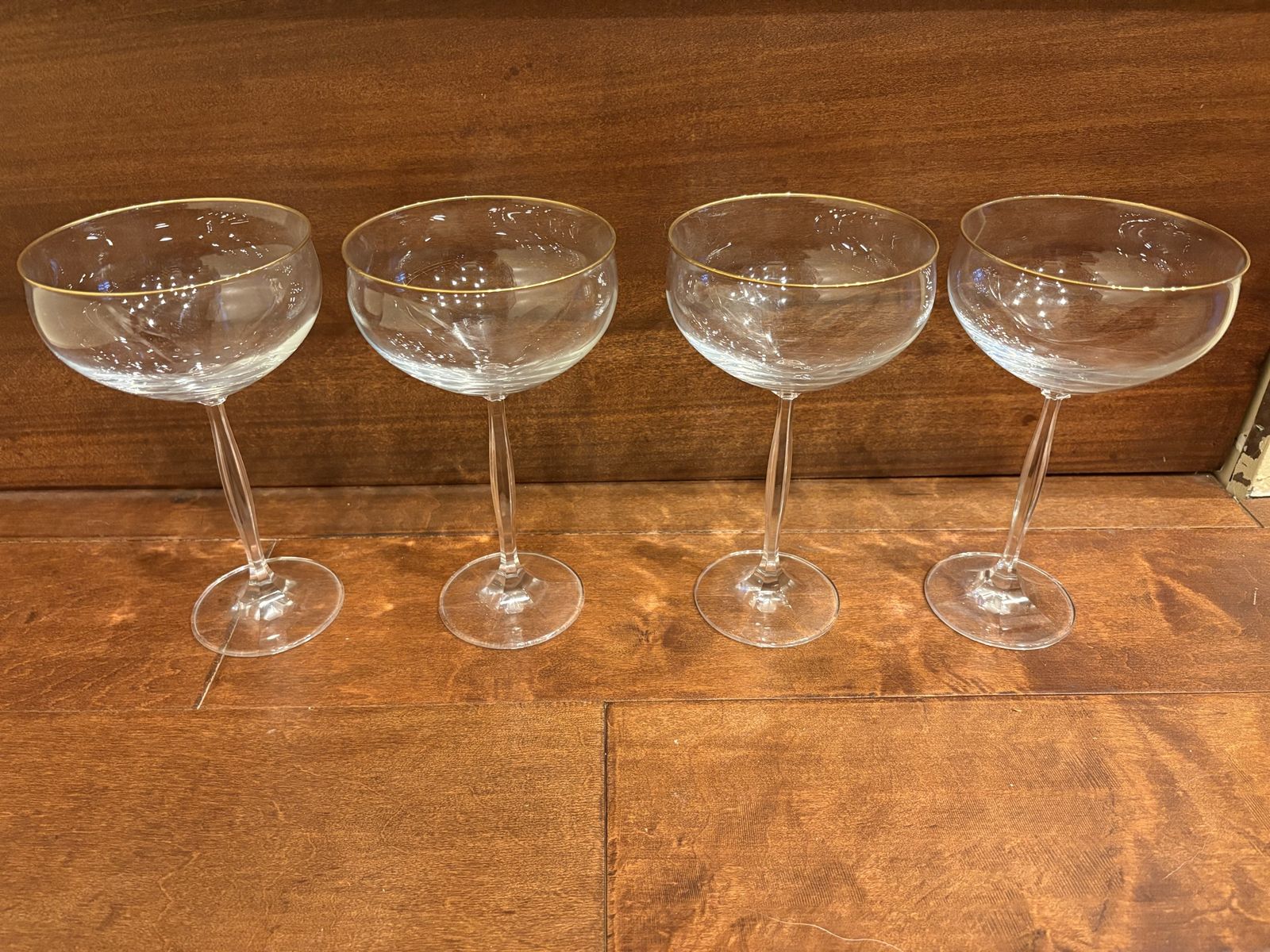 Set of 4 Gold Rimmed Stemware Glasses