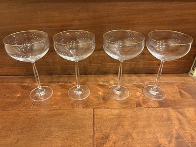 Set of 4 Gold Rimmed Stemware Glasses
