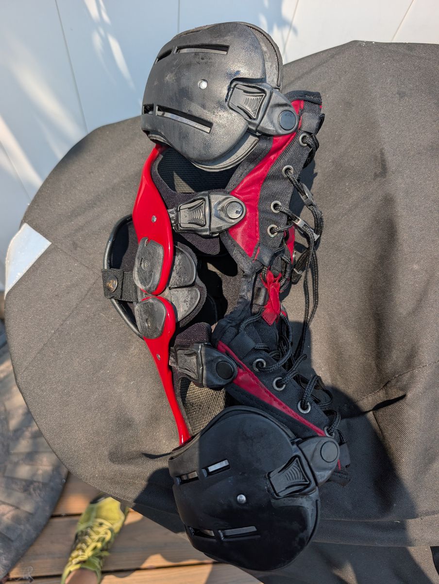 Main image 3