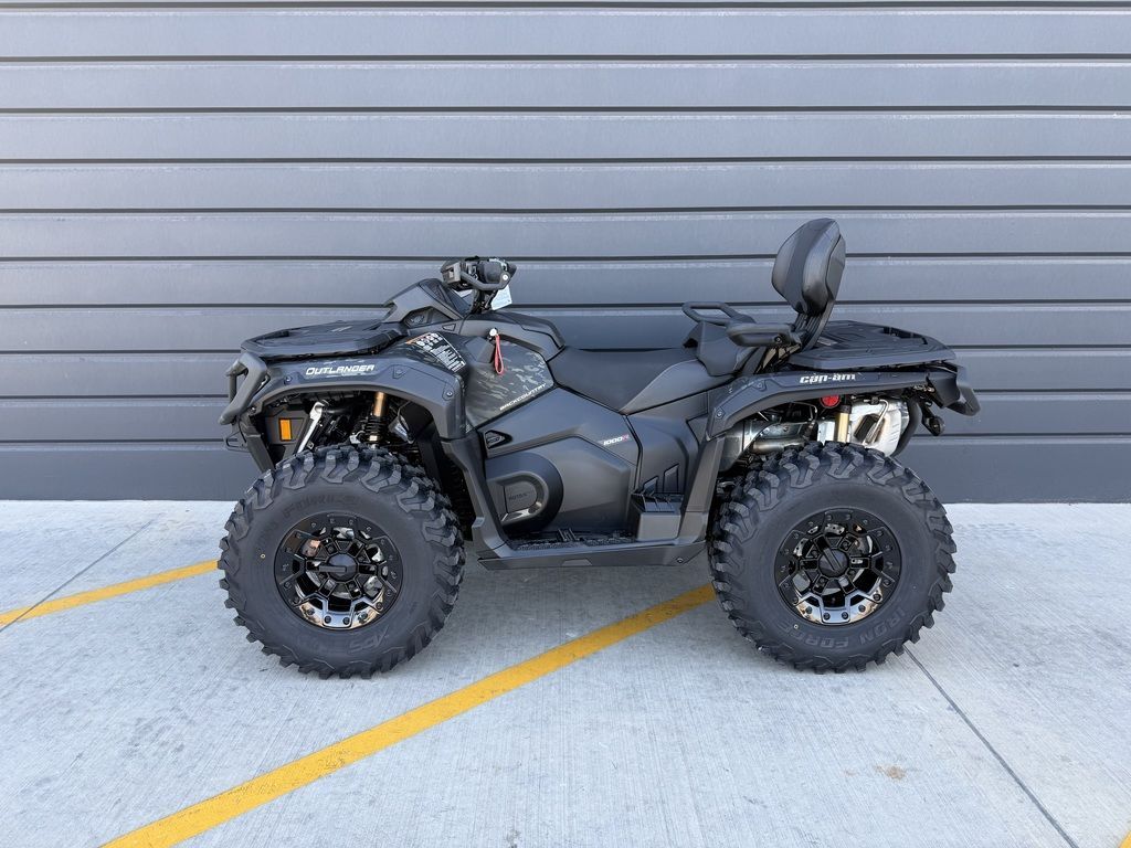 2026 Can-Am® Outlander MAX Backcountry Multicam Dark Camo
