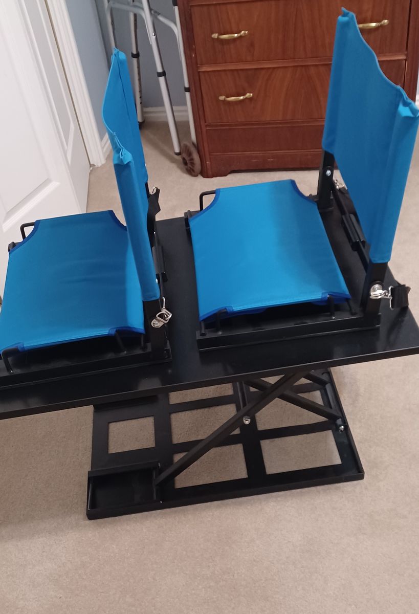 2 stadium chairs
