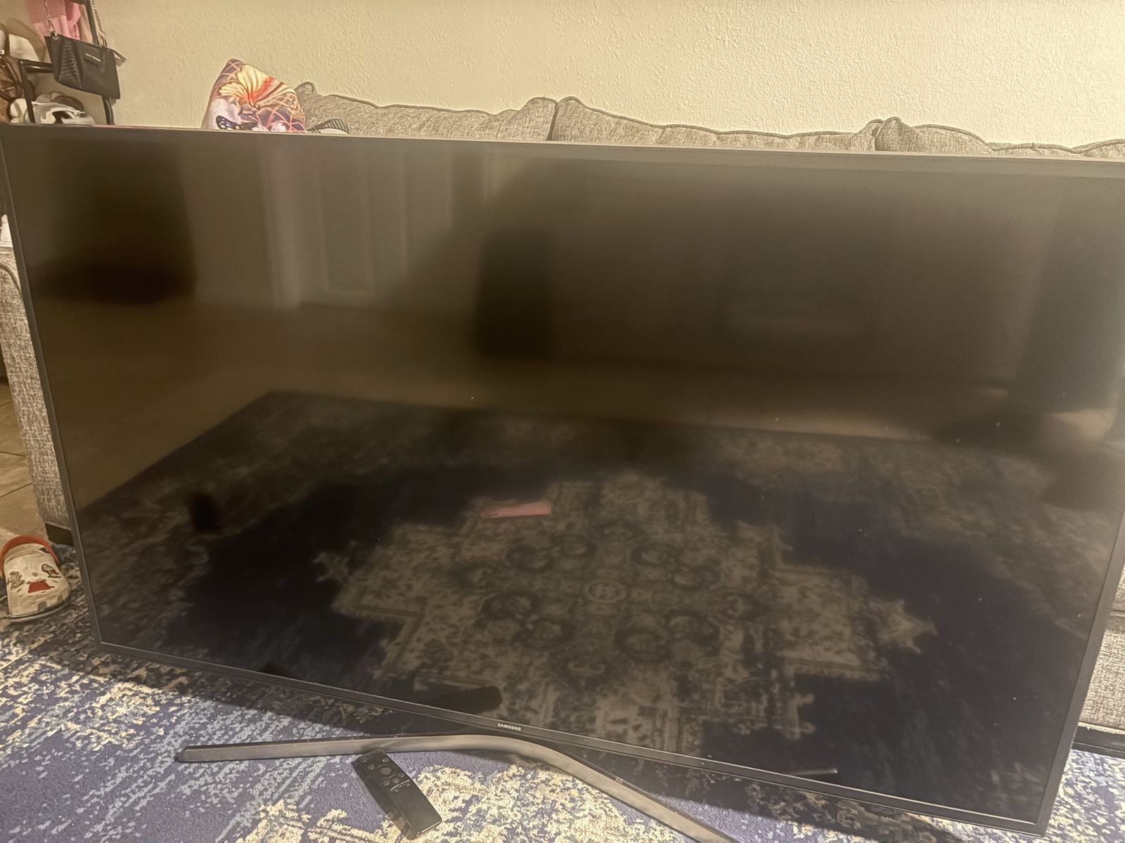 Main image 3