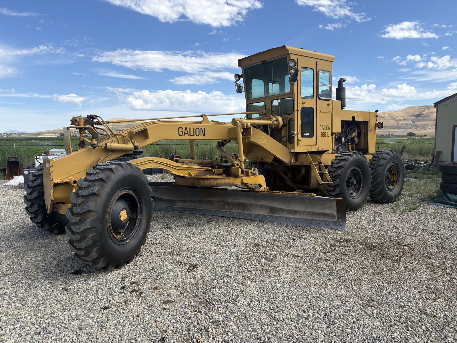 1975 gallion Road grader 160 L