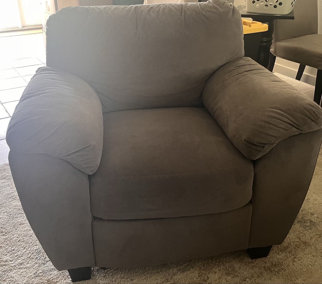 Comfy gray chair