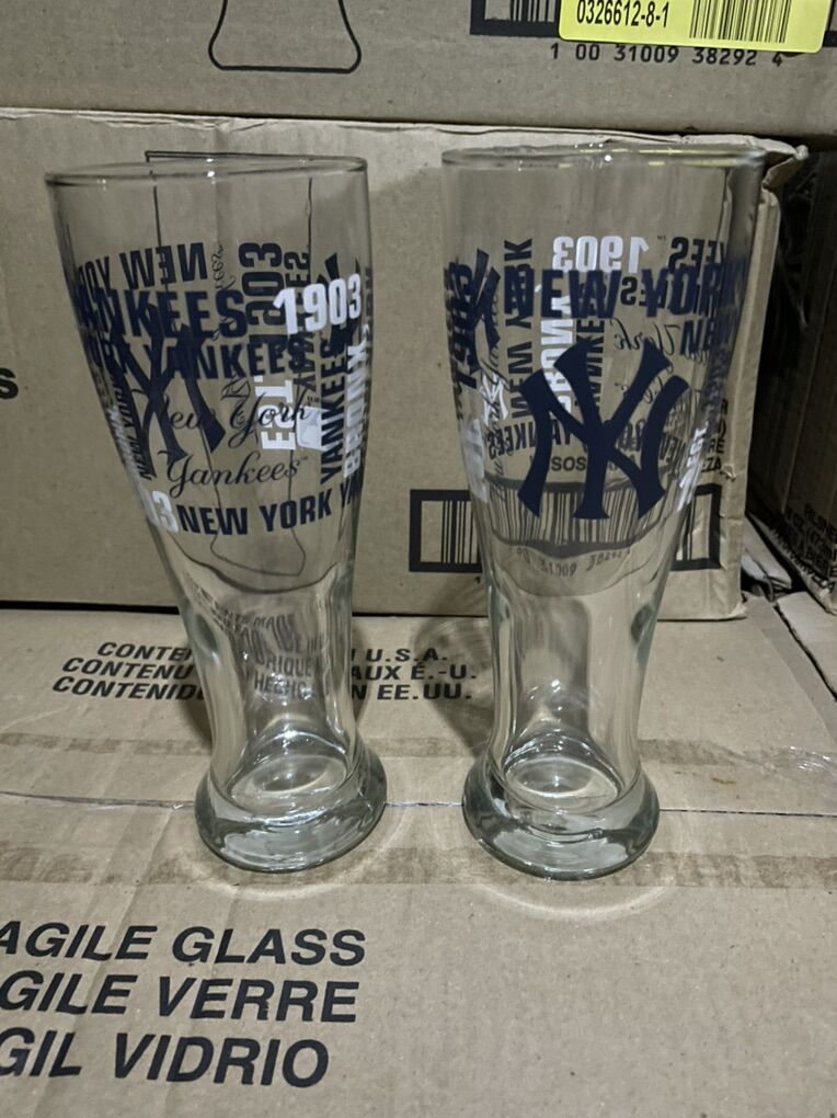New York Yankees 16oz Pilsner Glasses