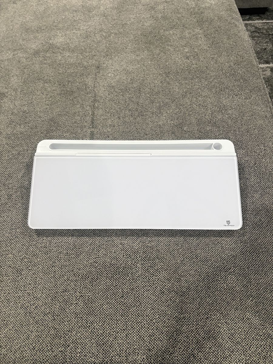 PORTABLE DESKTOP W/WHITE BOARD