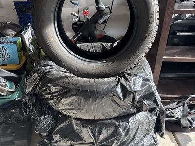 Bridgestone blizzak 245/60r18 snow tires
