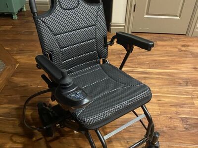 Electric wheelchair With Joystic Control