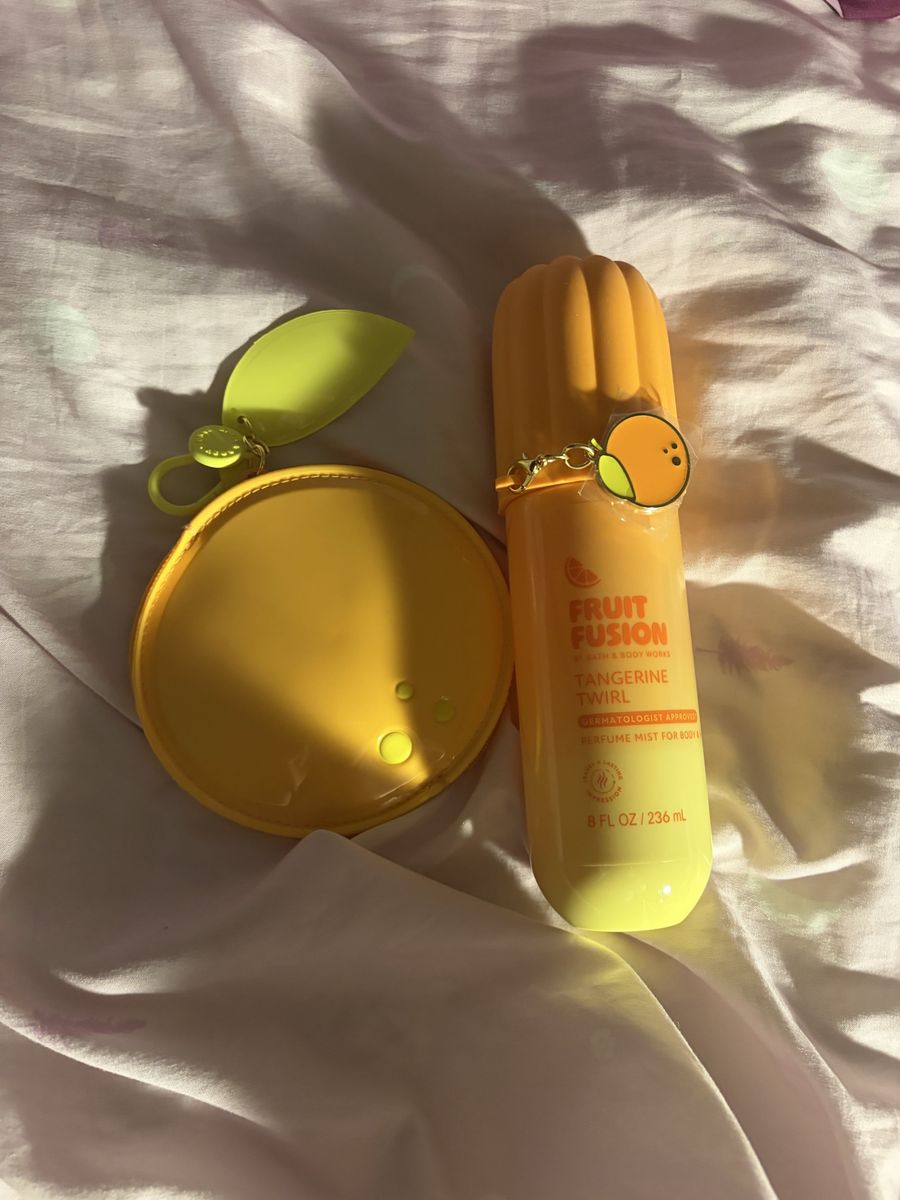 Bath & Body Works Fruit Fusion Tangerine Twirl Perfume Mist & Pouch Set