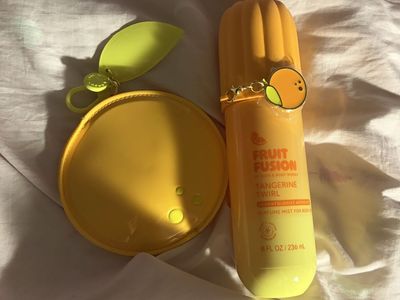 Bath & Body Works Fruit Fusion Tangerine Twirl Perfume Mist & Pouch Set