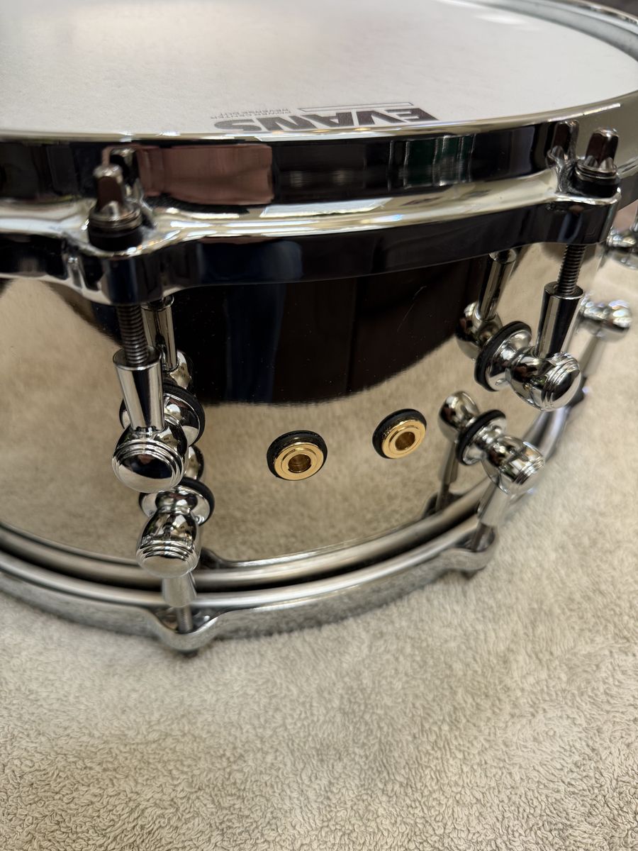 DW COLLECTORS DRUM SHELL CUSTOM SNARE DRUM.