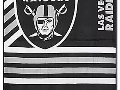Las Vegas Raiders NFL Team Logo Sherpa Throw Blanket - Black & Silver, Soft Plush