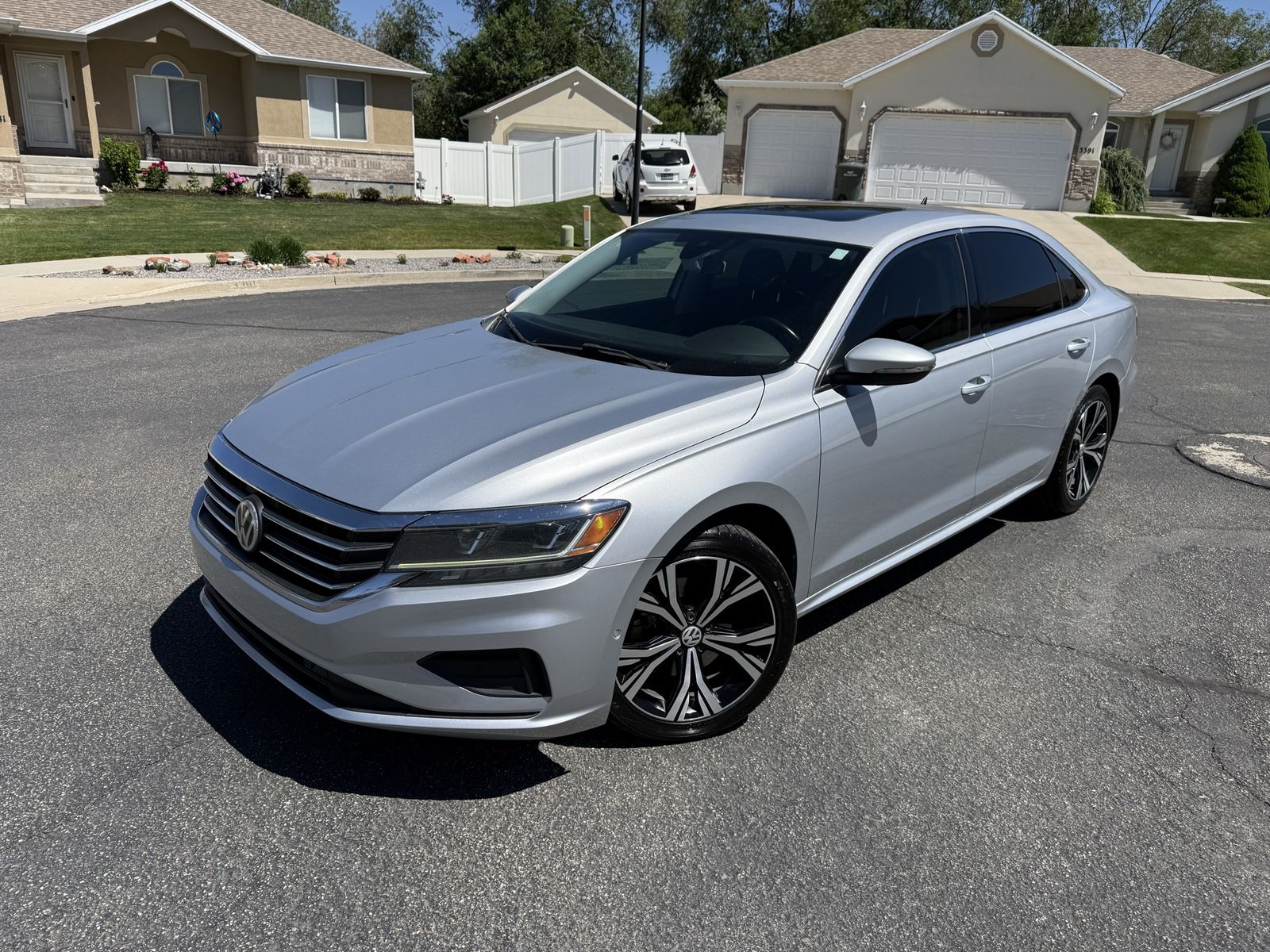 2020 Volkswagen Passat 2.0T SEL Premium