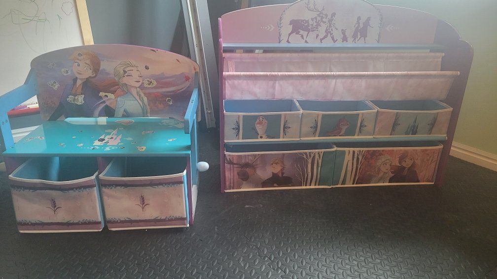 kids bench and shelf