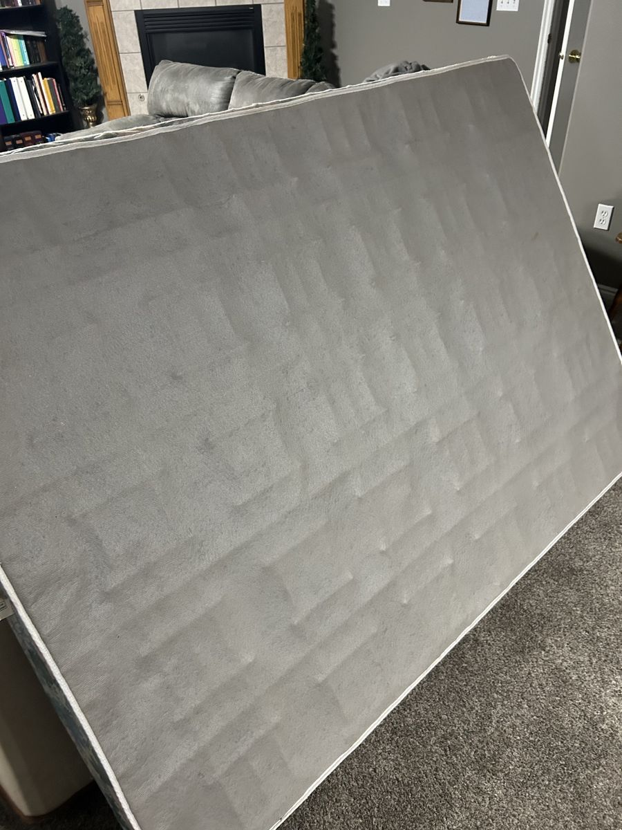 Full size box spring