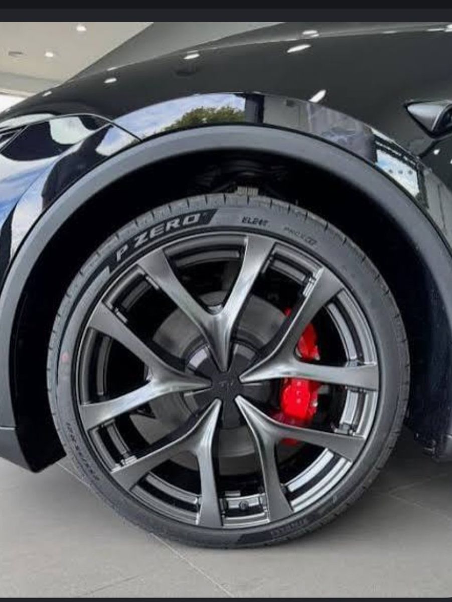 Brand New OEM Tesla Performance 21inch wheels and tires