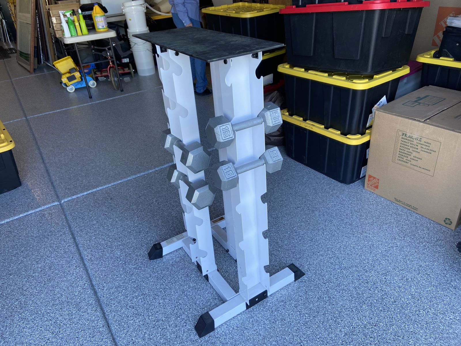 Barbell rack, holds 20 separate barbells
