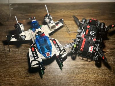 LEGO Space Police 5973 Hyperspeed Pursuit - 2009 Retired Set