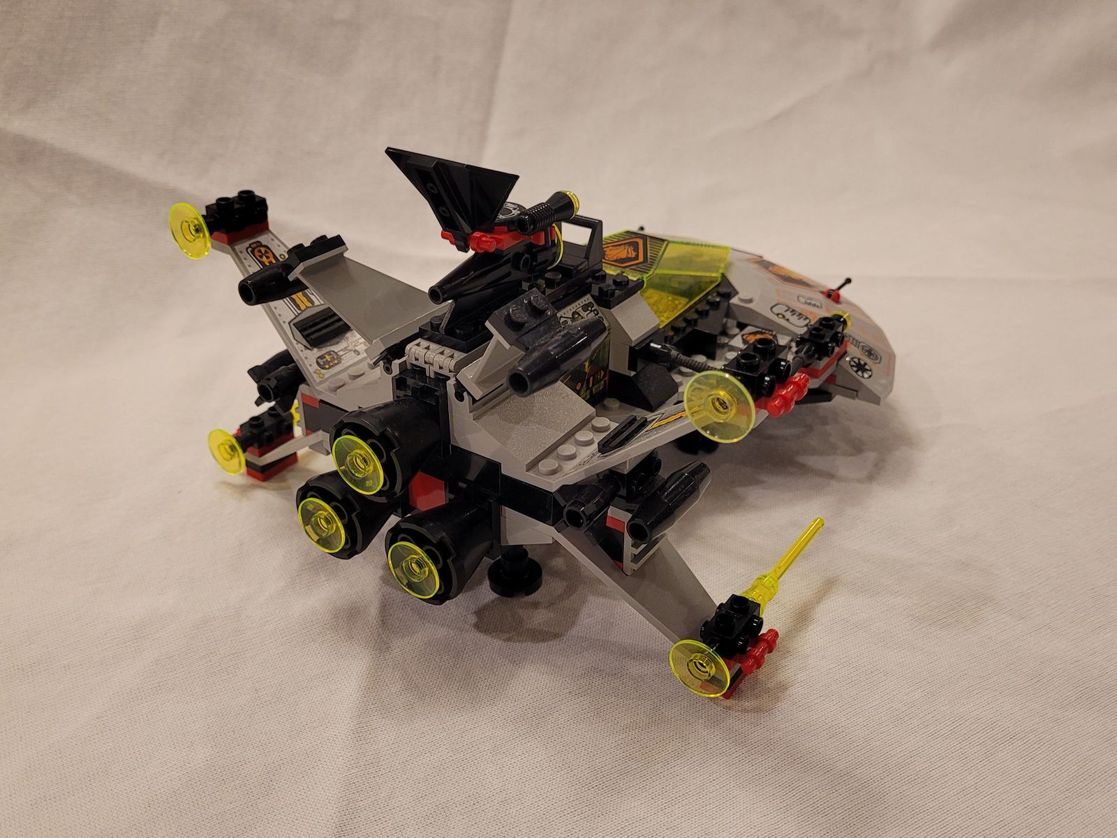 Main image 3
