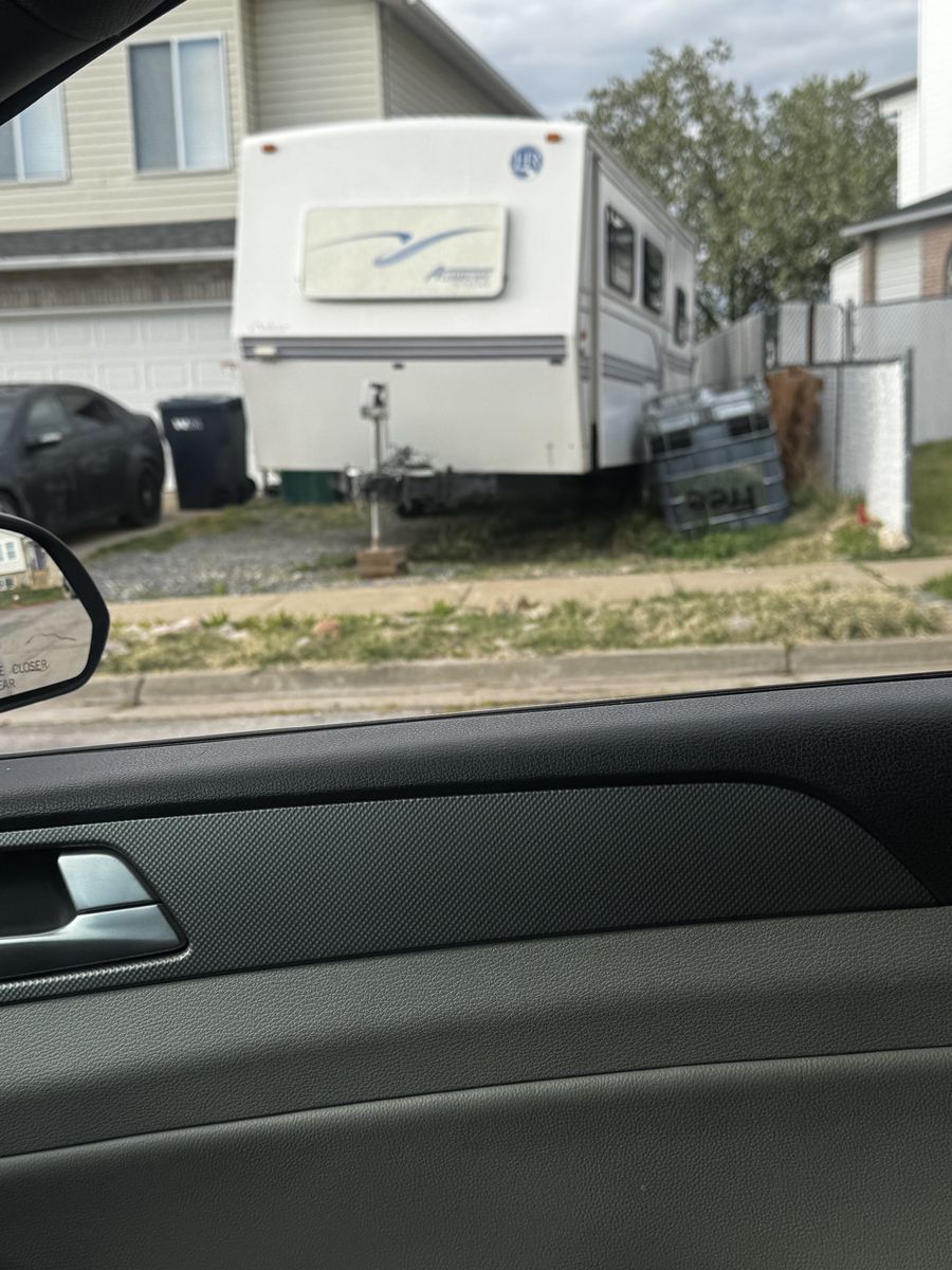 1997 ALUMASCAPE CAMPING TRAILER