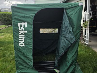 Eskimo Traveler Ice Hut