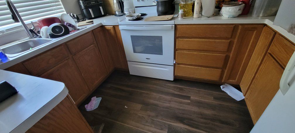 Oak Kitchen Cabinets Set with Upper and Lower Cabinets