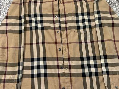 Burberry Button Up Long Sleeve Size Large