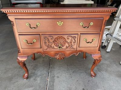 Thomasville Chippendale Style Mahogany Lowboy