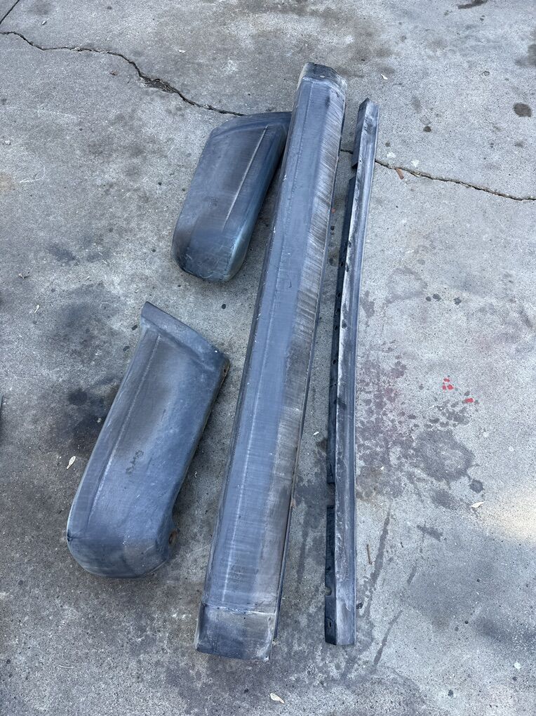 Jeep Cherokee XJ OEM COMPLETE Rear Bumper 97-01