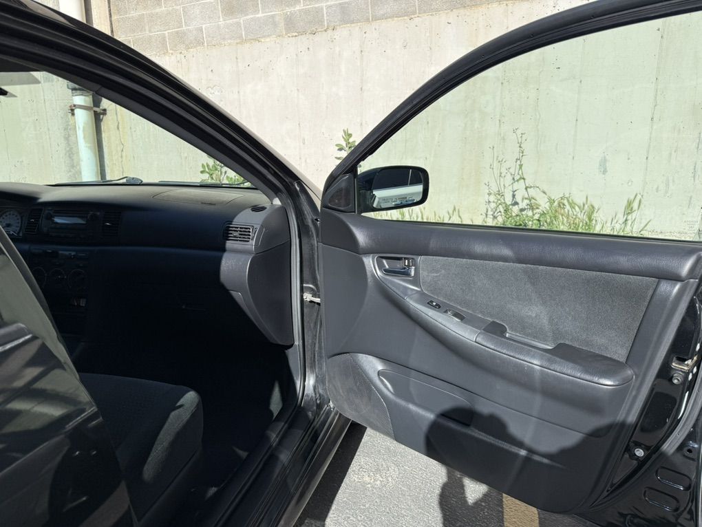 Main image 12