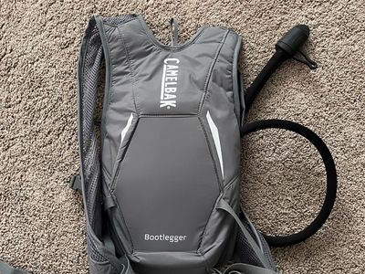 Camelbak Bootlegger Hydration Vest Gray Ski Snowboard Backpack with Bladder