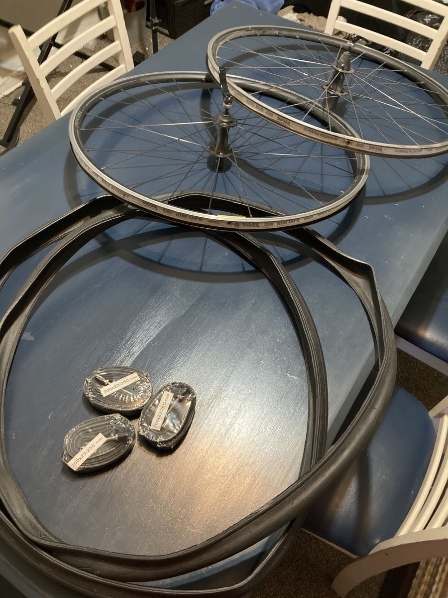 700 Aluminum wheels w/ 25mm tires and tubes