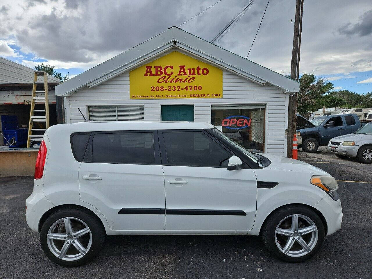 2012 KIA SOUL +
