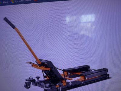 Motorcycle jack new still in the box Marke : VEVOR