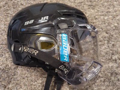 Bauer Junior -s/m Hockey Helmet with Clear Full Face Shield Visor