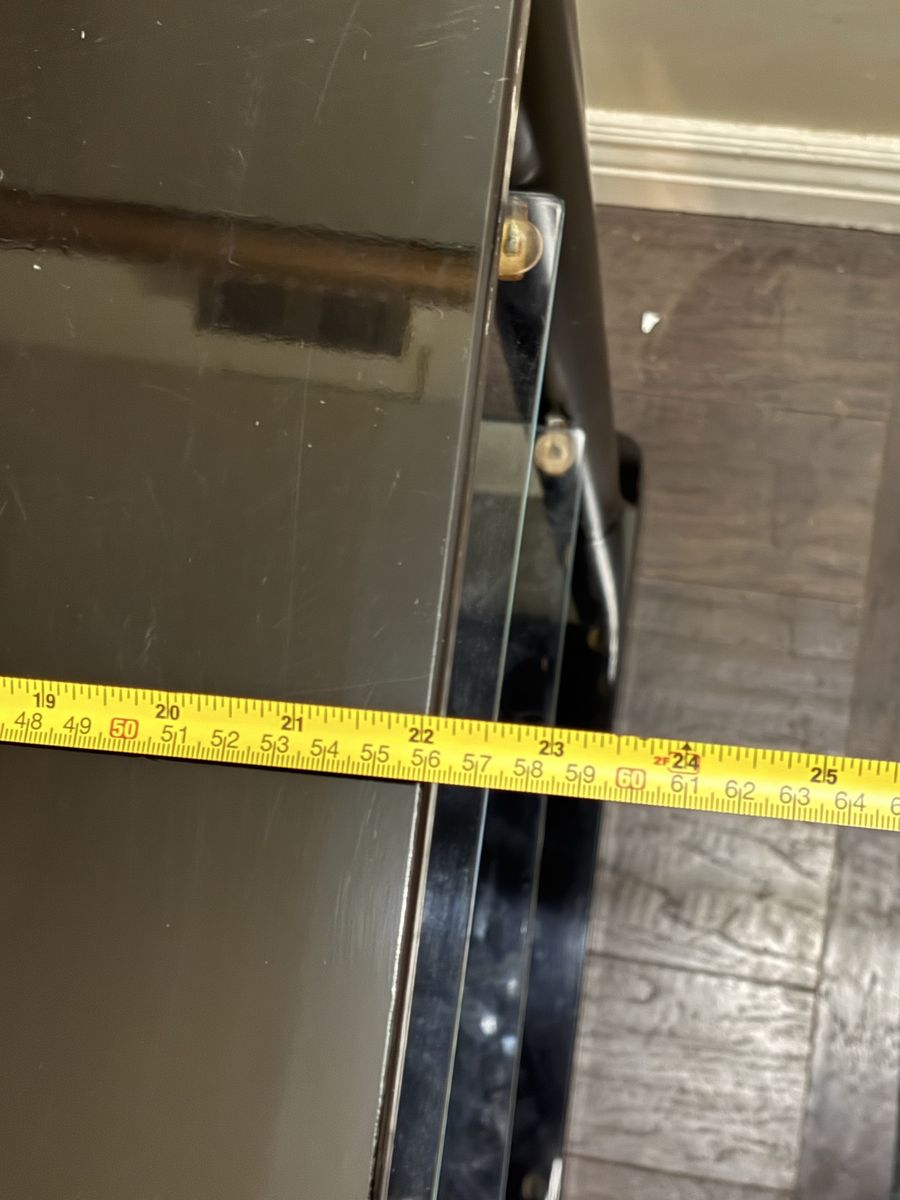 Main image 6