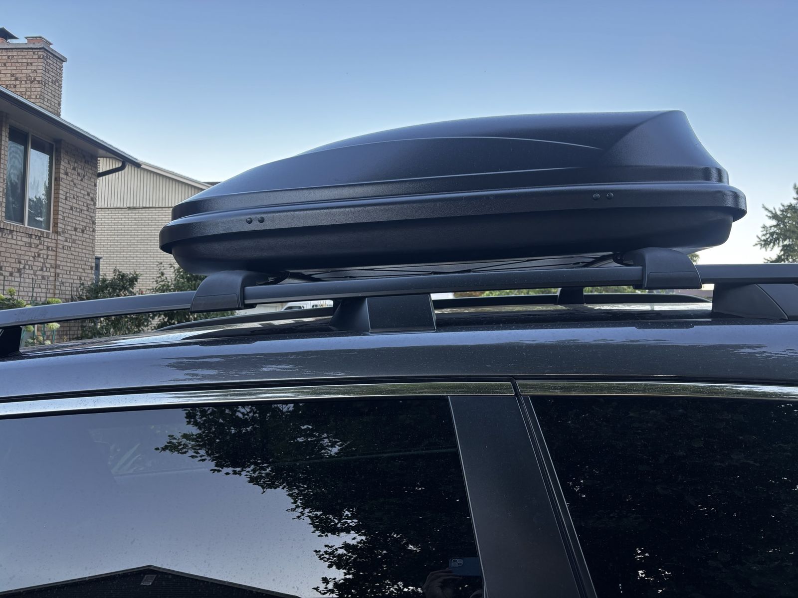 Black Rooftop Cargo Box Car Storage Carrier Container 52 inches 