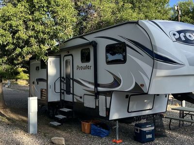 2017 Heartland Prowler 261 fifth Wheel
