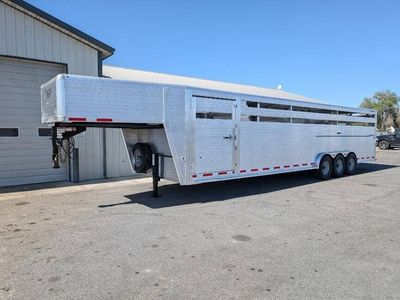 2027 Hillsboro Endura 7.5 x 32 Gooseneck Livestock Trailer 22.6K