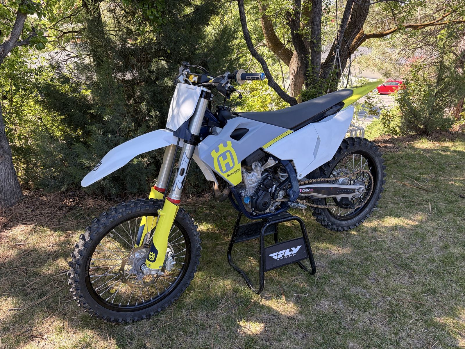 Main image 2