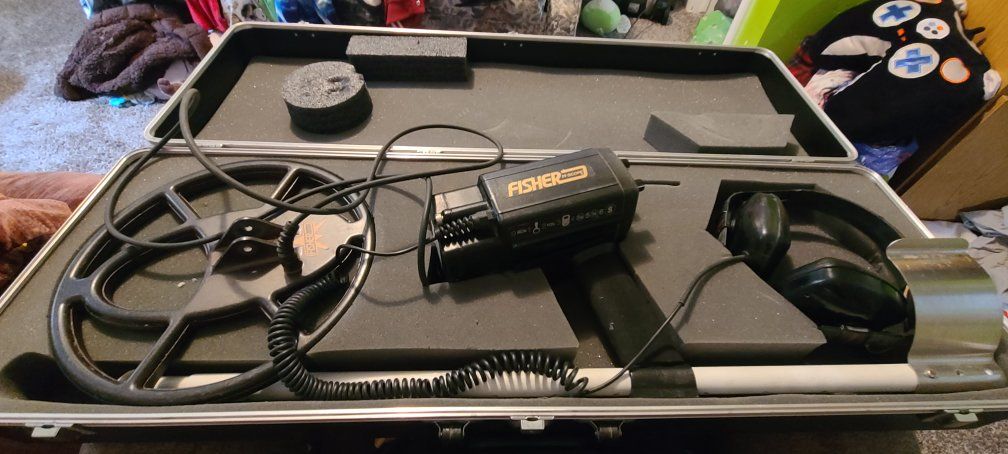 Fisher metal detector