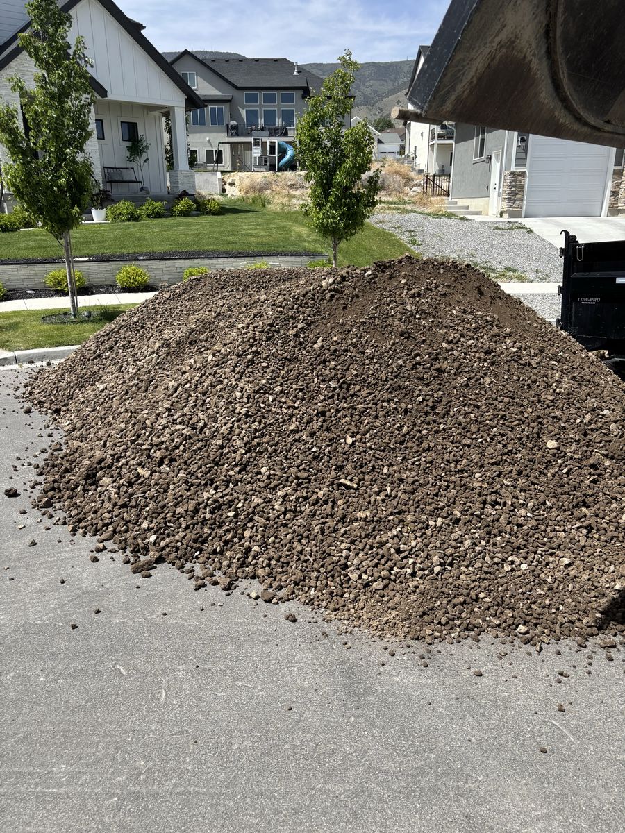 Clean Fill Dirt For Leveling Grade & Filling Holes