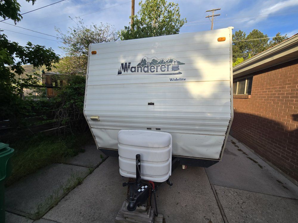 Wanderer Widlite Travel Trailer Bumper Pull - Great Condition RV with Kitchen & Living Space