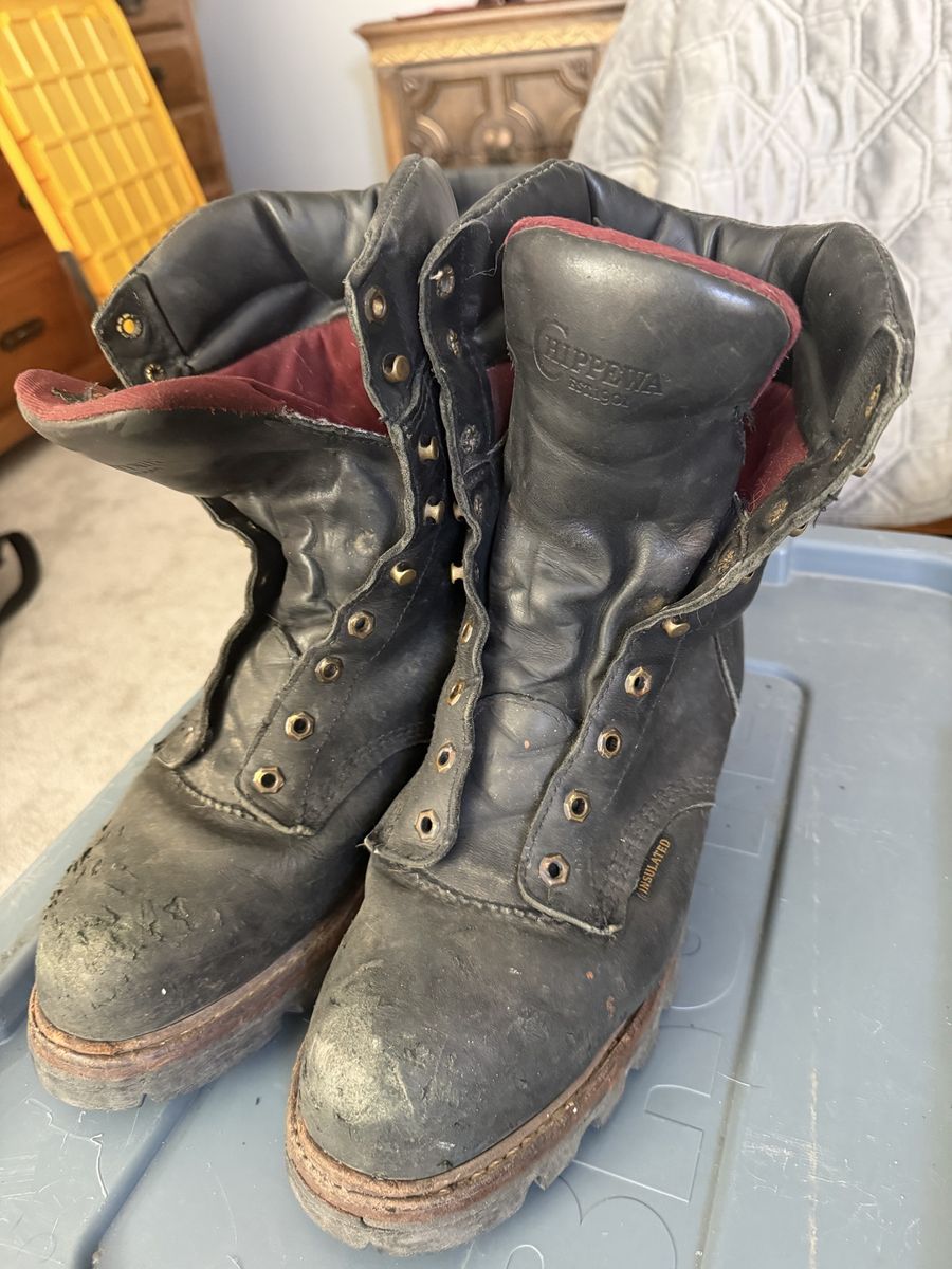 Chippewa Black Leather Insulated Work Boots Vibram Sole Men's Size 10