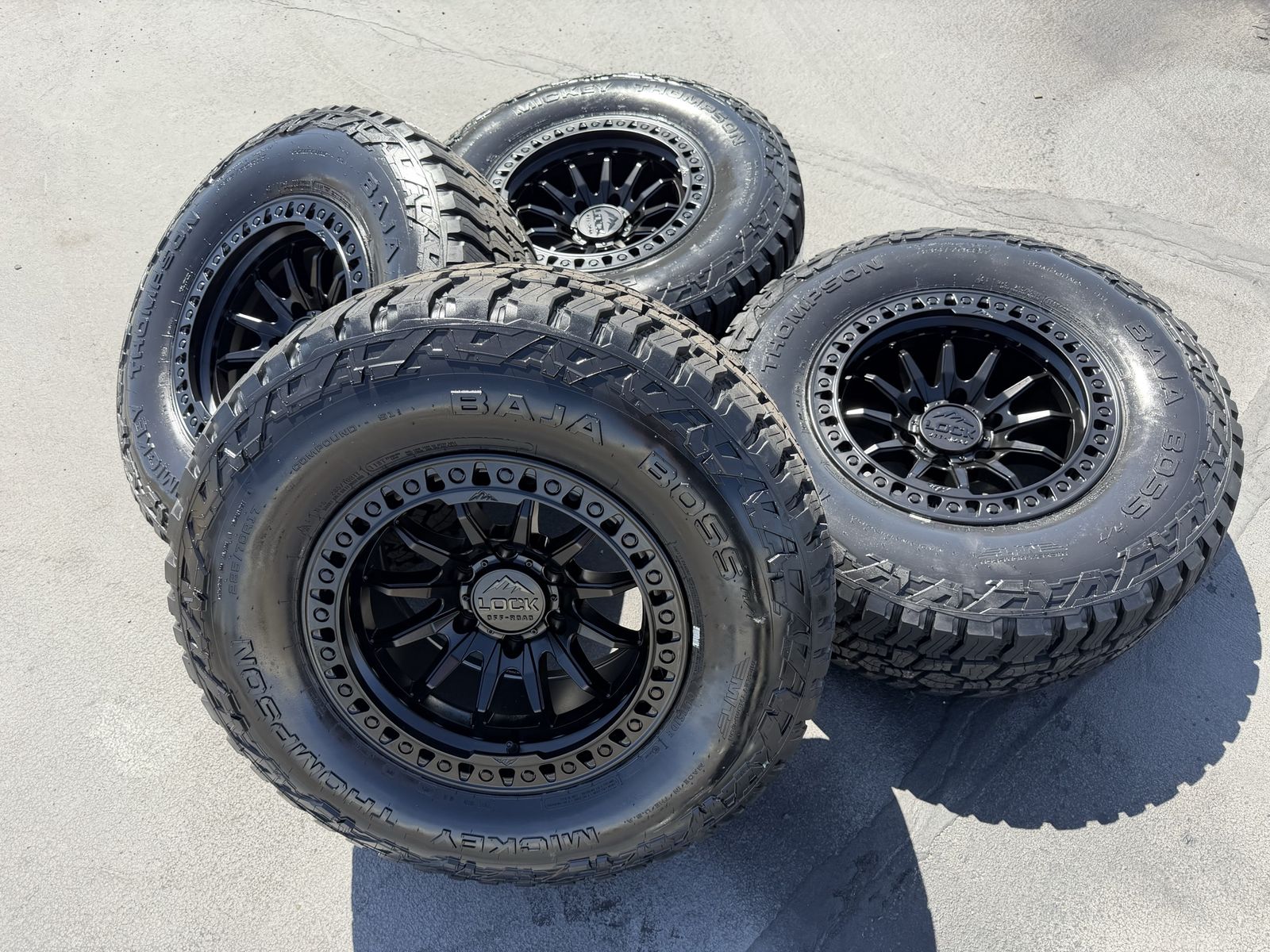 17” Lock Trail 6 Lug 6x5.5 33 Mickey A/T 285/70R17