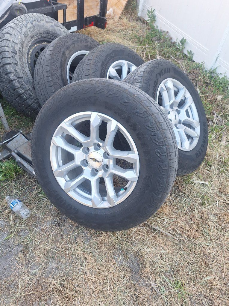 18 265 65 18 chevrolet gmc 6lug