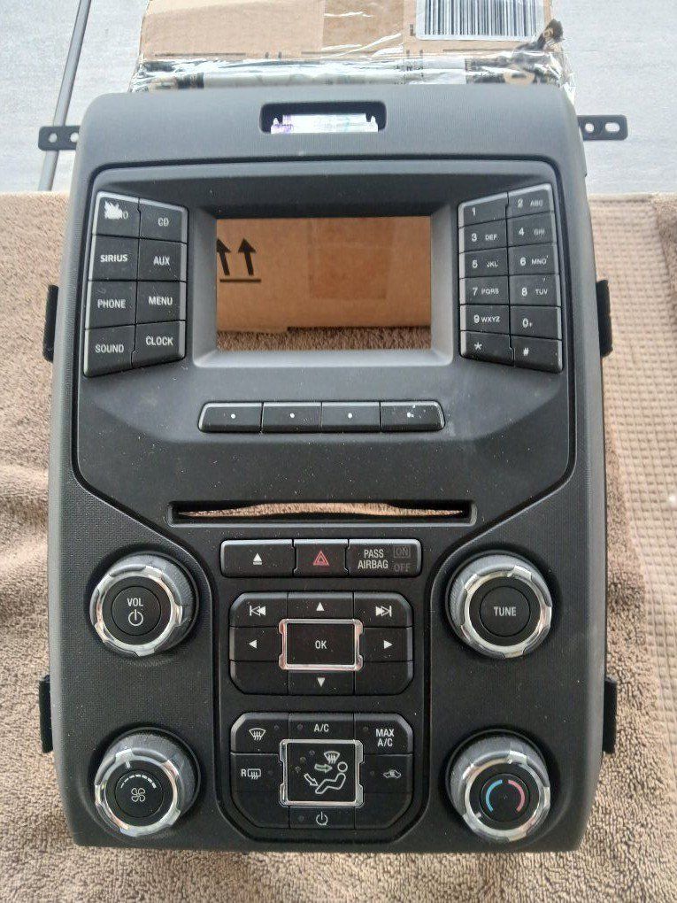 Ford  F150  2013 factory  radio