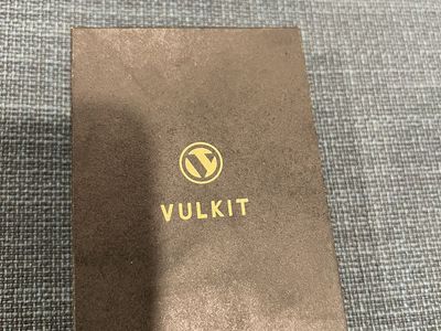 Vulkit Tri-fold wallet