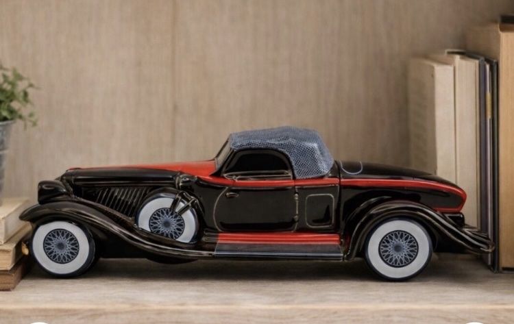 Vintage "Avon" Auburn Auto 1932